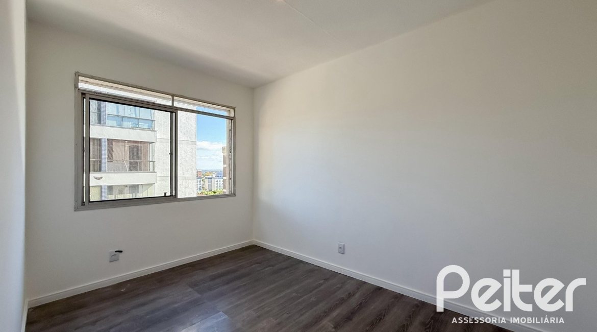 Apartamento à venda com 69m², 2 dormitórios, 1 vaga, no bairro Tristeza em Porto Alegre