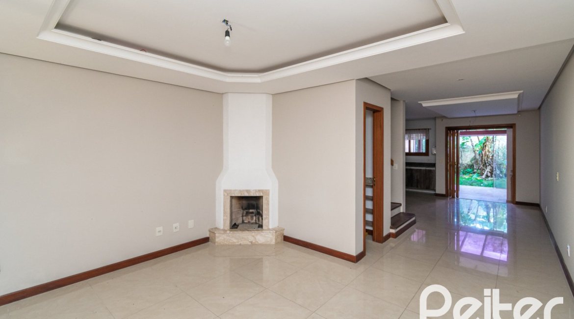 Casa à venda com 134m², 3 dormitórios, 1 suíte, 2 vagas, no bairro Ipanema em Porto Alegre