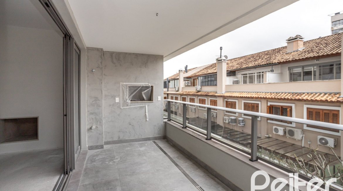 Apartamento à venda com 149m², 3 dormitórios, 3 suítes, 2 vagas, no bairro Tristeza em Porto Alegre