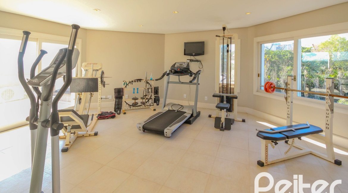 Casa em Condomínio à venda com 1400m², 5 dormitórios, 4 suítes, 10 vagas, no bairro Cavalhada em PORTO ALEGRE