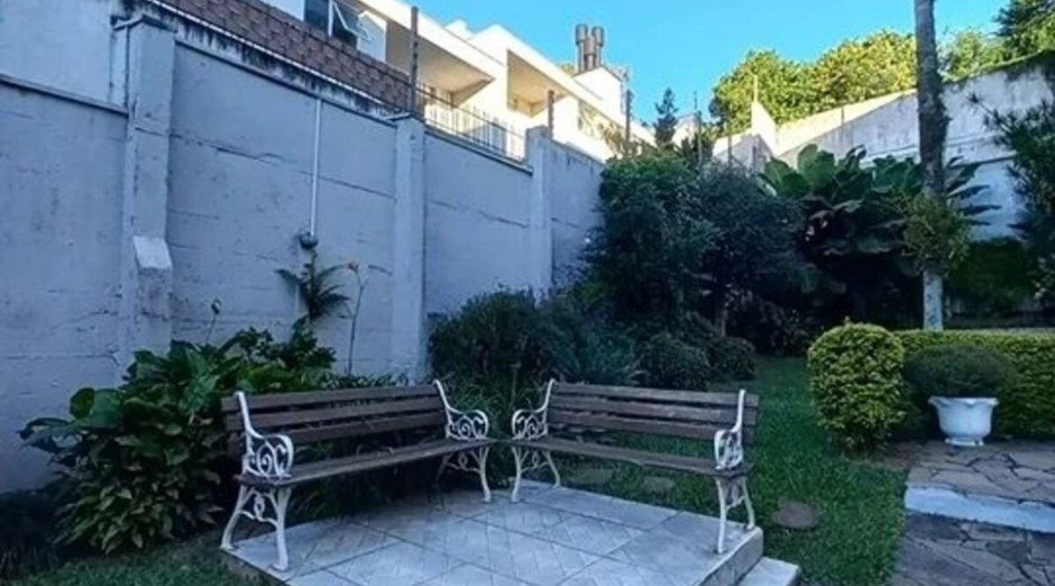 Apartamento à venda com 63m², 2 dormitórios, 1 vaga, no bairro Tristeza em Porto Alegre