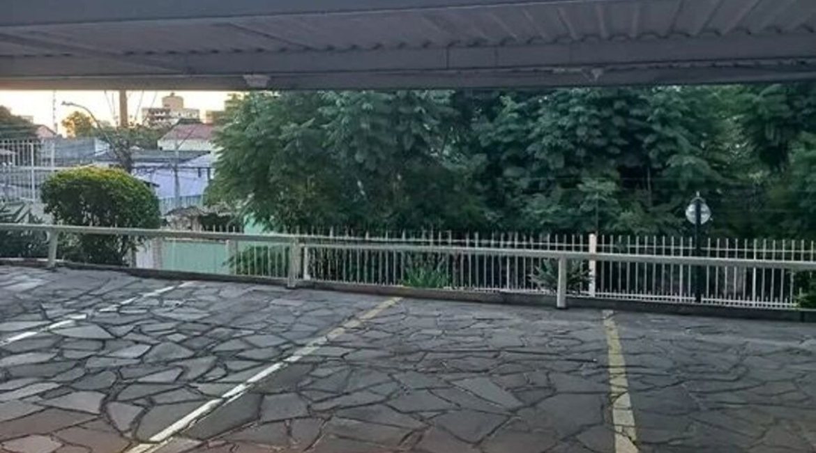 Apartamento à venda com 63m², 2 dormitórios, 1 vaga, no bairro Tristeza em Porto Alegre