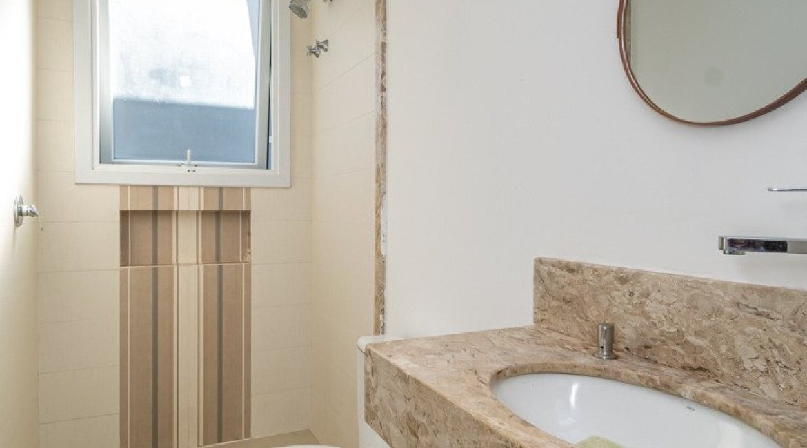 Casa em Condomínio à venda com 349m², 5 dormitórios, 5 suítes, 4 vagas, no bairro Terra Ville em PORTO ALEGRE