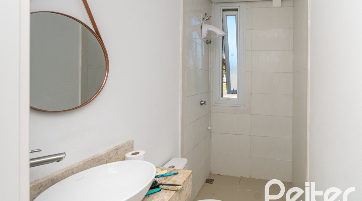 Casa em Condomínio à venda com 349m², 5 dormitórios, 5 suítes, 4 vagas, no bairro Terra Ville em PORTO ALEGRE
