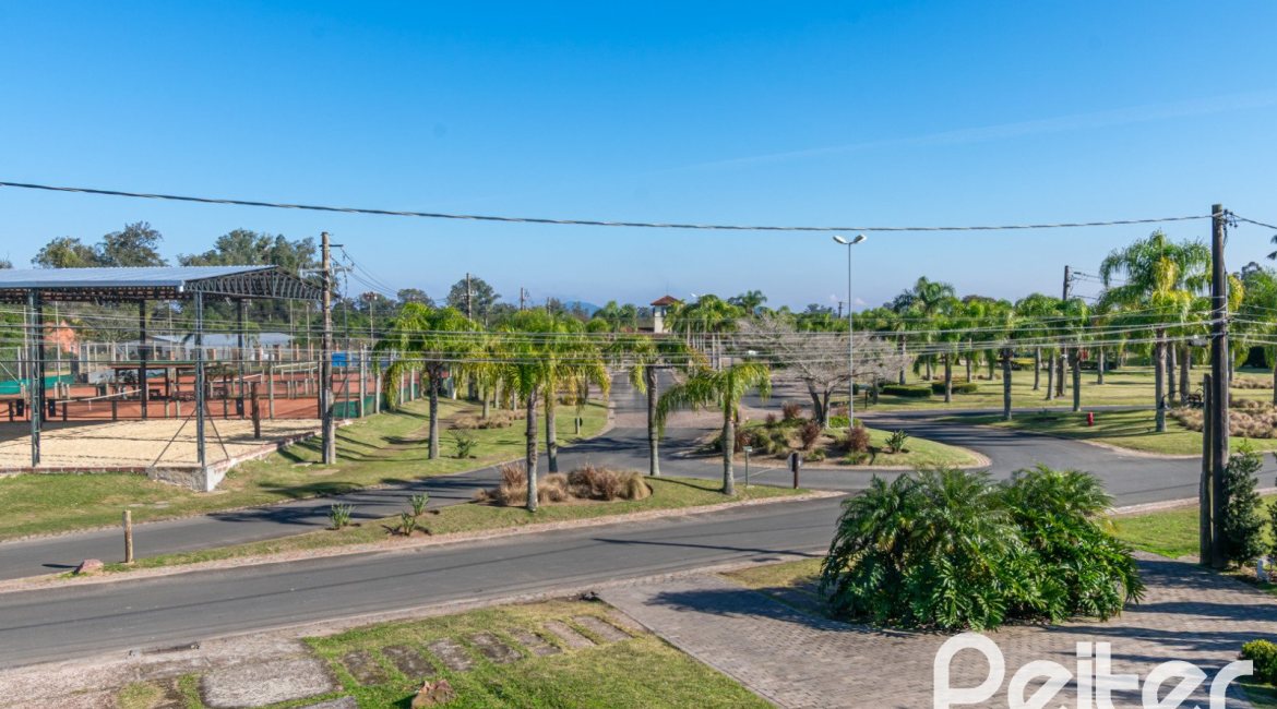 Casa em Condomínio à venda com 349m², 5 dormitórios, 5 suítes, 4 vagas, no bairro Terra Ville em PORTO ALEGRE