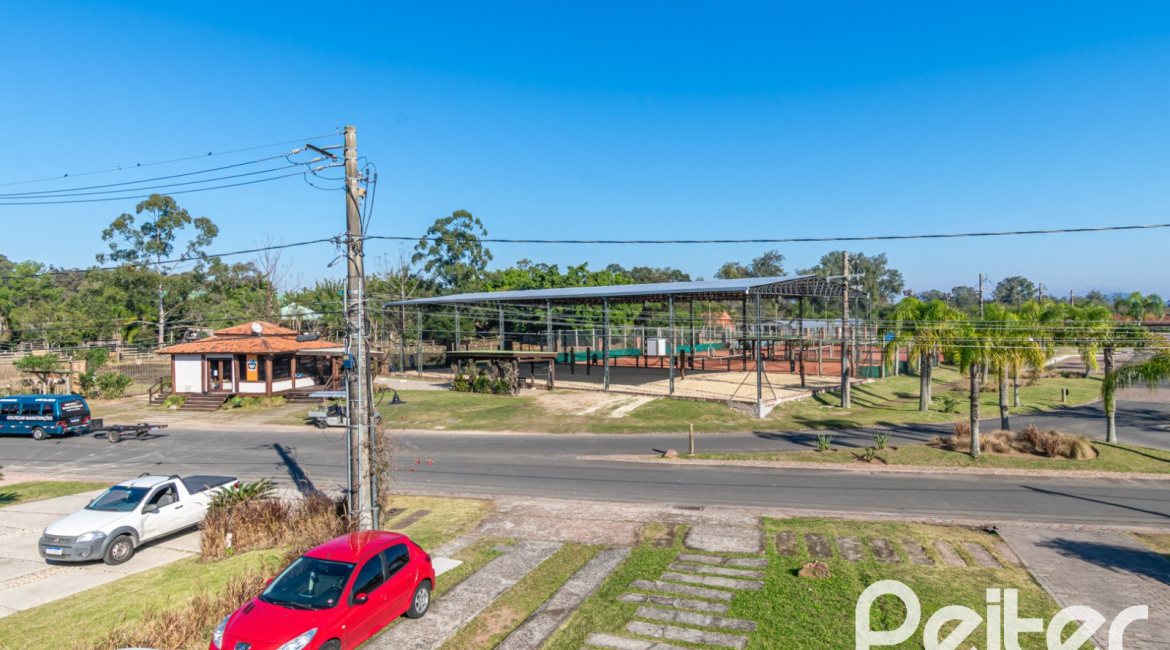 Casa em Condomínio à venda com 349m², 5 dormitórios, 5 suítes, 4 vagas, no bairro Terra Ville em PORTO ALEGRE