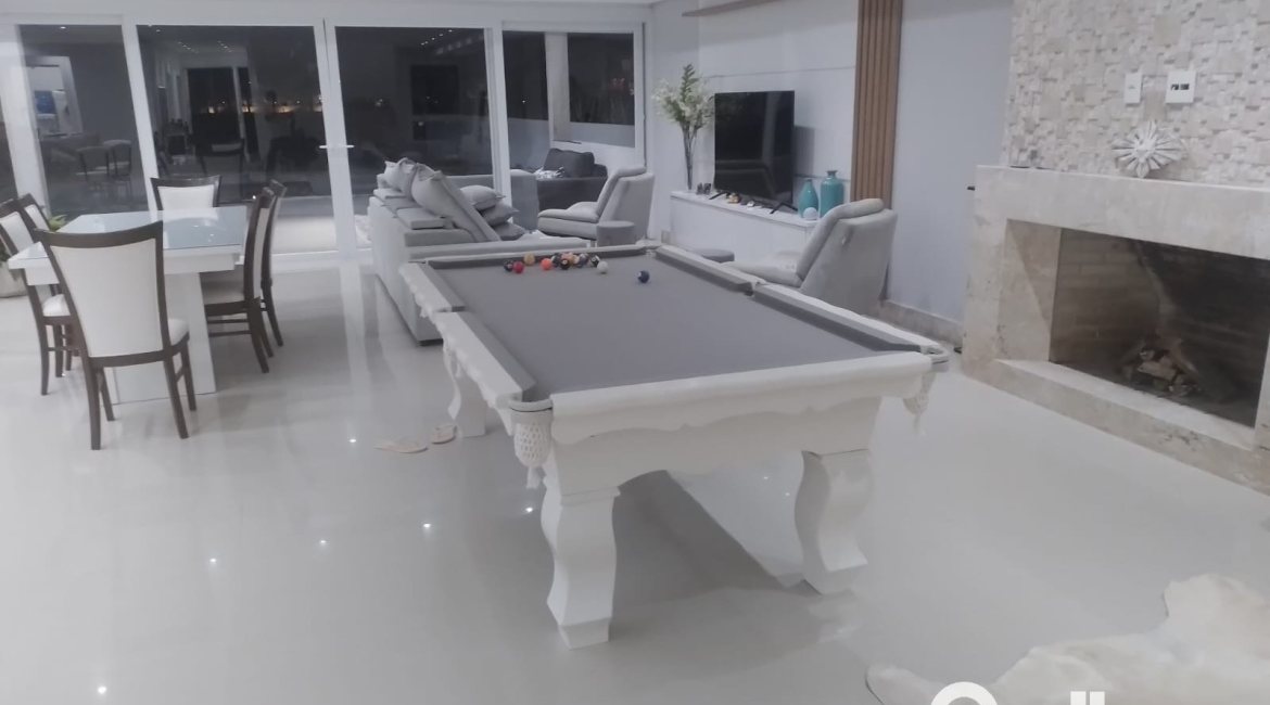 Casa em Condomínio à venda com 349m², 5 dormitórios, 5 suítes, 4 vagas, no bairro Terra Ville em PORTO ALEGRE