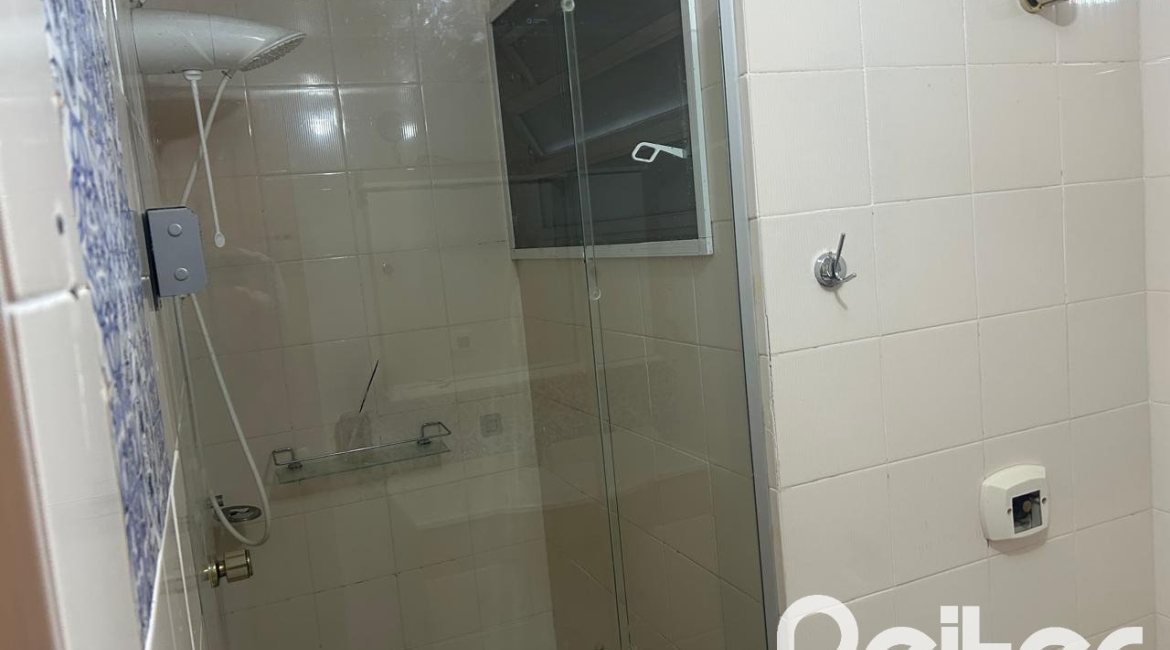 Apartamento à venda com 69m², 2 dormitórios, 1 vaga, no bairro Cristal em Porto Alegre