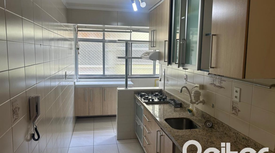 Apartamento à venda com 69m², 2 dormitórios, 1 vaga, no bairro Cristal em Porto Alegre