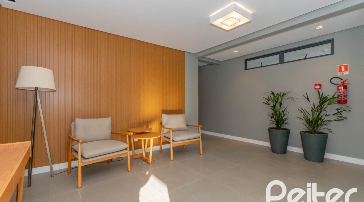 Apartamento à venda com 143m², 3 dormitórios, 1 suíte, 2 vagas, no bairro Tristeza em PORTO ALEGRE