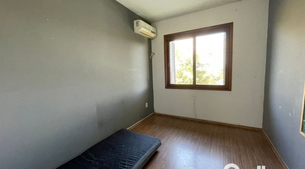 Casa em Condomínio à venda com 98m², 3 dormitórios, 1 suíte, 2 vagas, no bairro Espírito Santo em Porto Alegre