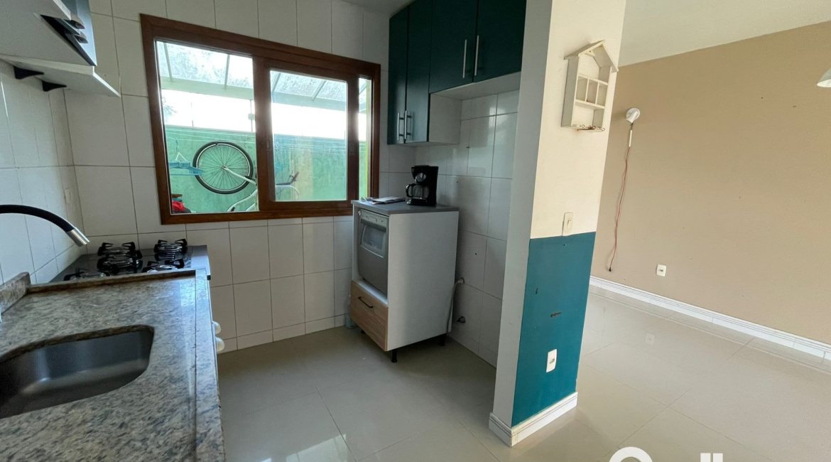 Casa em Condomínio à venda com 98m², 3 dormitórios, 1 suíte, 2 vagas, no bairro Espírito Santo em Porto Alegre