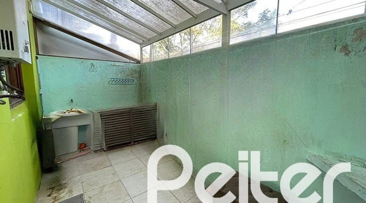 Casa em Condomínio à venda com 98m², 3 dormitórios, 1 suíte, 2 vagas, no bairro Espírito Santo em Porto Alegre