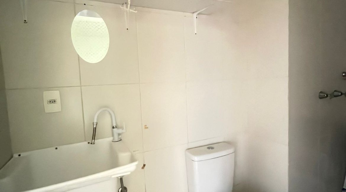 Casa em Condomínio à venda com 98m², 3 dormitórios, 1 suíte, 2 vagas, no bairro Espírito Santo em Porto Alegre