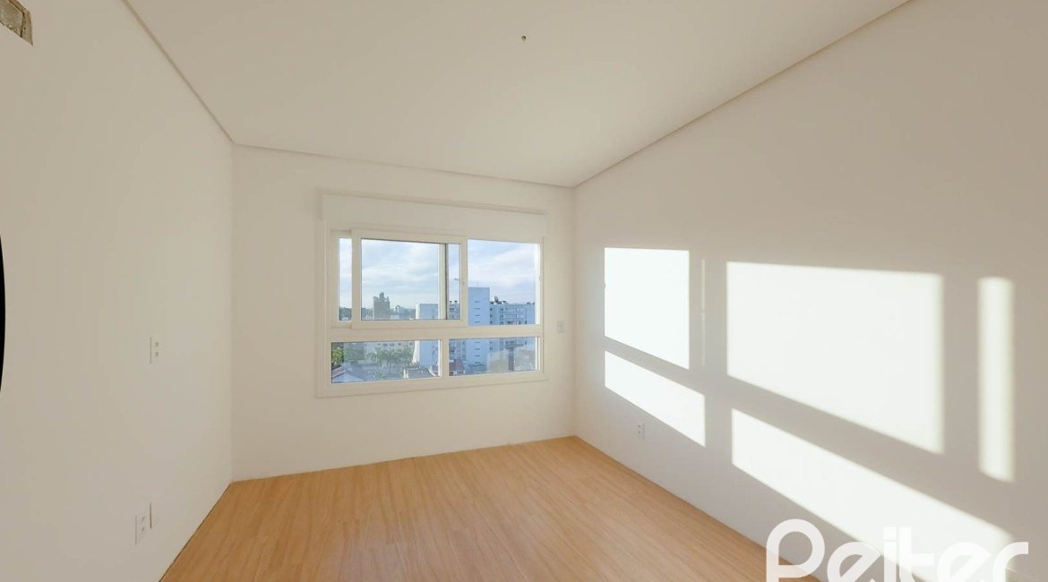 Apartamento à venda com 143m², 3 dormitórios, 1 suíte, 2 vagas, no bairro Tristeza em PORTO ALEGRE