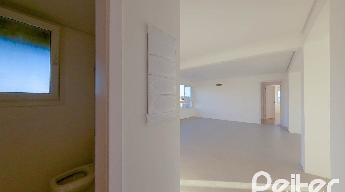 Apartamento à venda com 143m², 3 dormitórios, 1 suíte, 2 vagas, no bairro Tristeza em PORTO ALEGRE