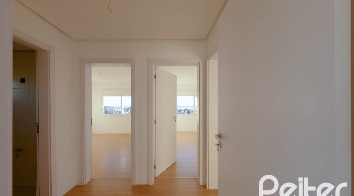 Apartamento à venda com 143m², 3 dormitórios, 1 suíte, 2 vagas, no bairro Tristeza em PORTO ALEGRE