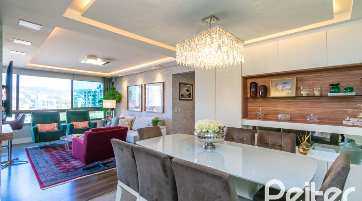 Apartamento à venda com 143m², 3 dormitórios, 1 suíte, 2 vagas, no bairro Tristeza em PORTO ALEGRE