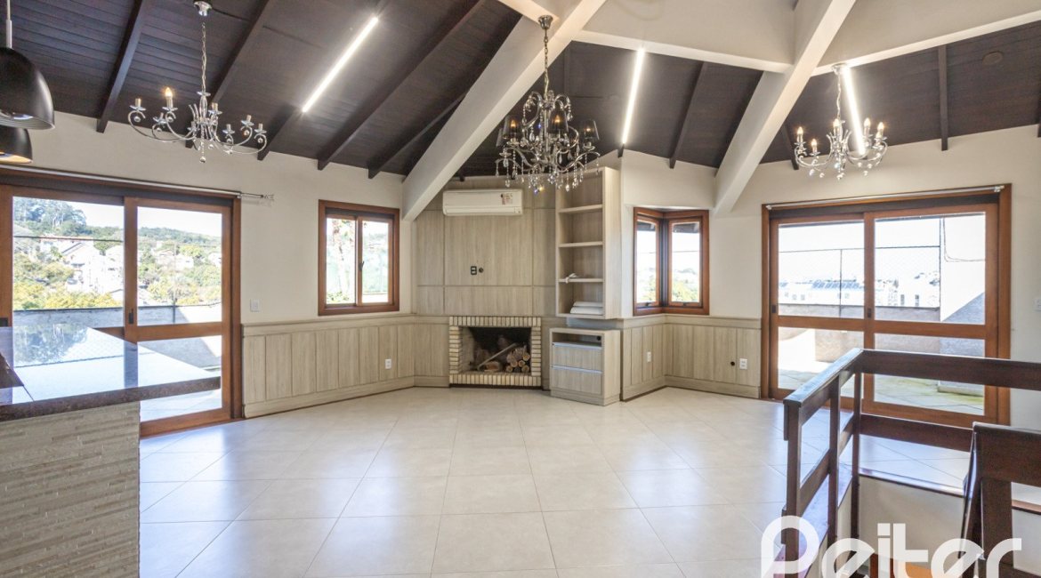 Cobertura à venda com 213m², 3 dormitórios, 1 suíte, 1 vaga, no bairro Tristeza em Porto Alegre