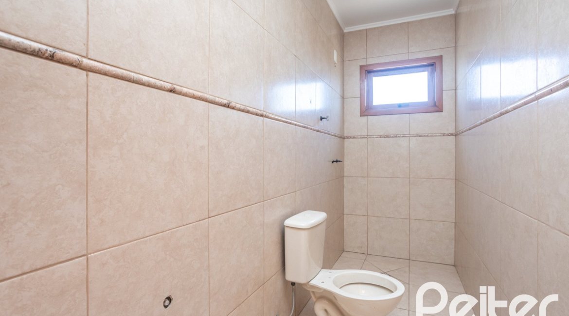 Casa em Condomínio à venda com 193m², 3 dormitórios, 1 suíte, 2 vagas, no bairro Nonoai em Porto Alegre