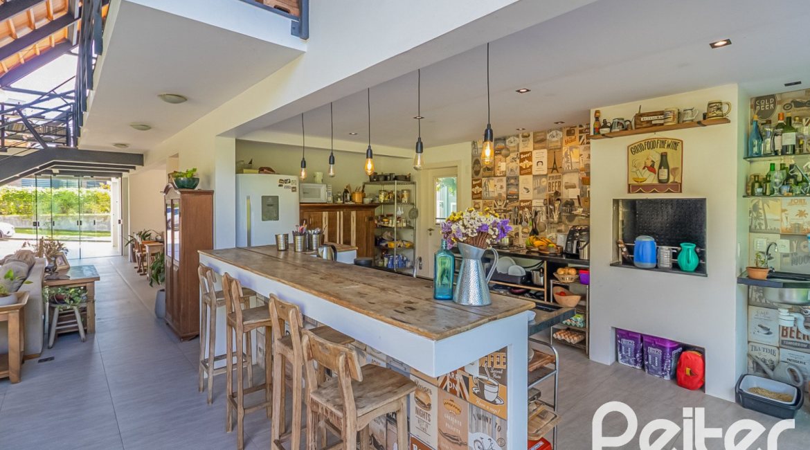 Casa em Condomínio à venda com 395m², 4 dormitórios, 4 suítes, 4 vagas, no bairro Alphaville em PORTO ALEGRE