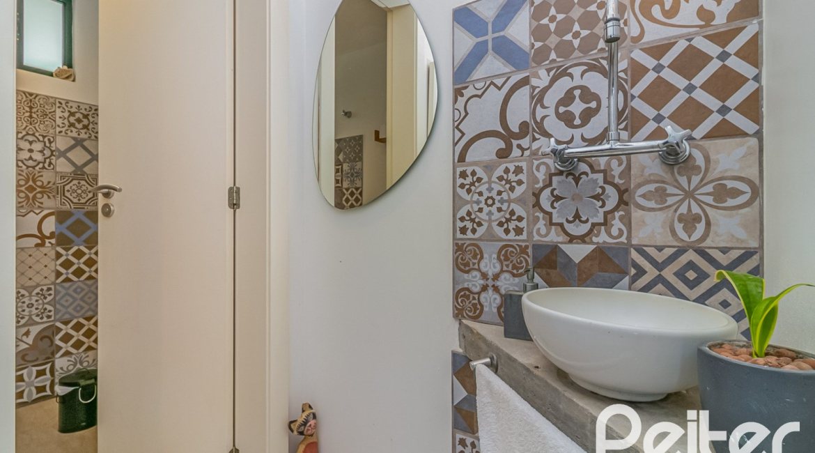 Casa em Condomínio à venda com 395m², 4 dormitórios, 4 suítes, 4 vagas, no bairro Alphaville em PORTO ALEGRE