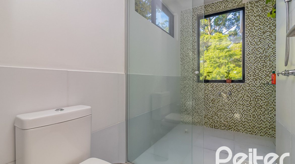 Casa em Condomínio à venda com 395m², 4 dormitórios, 4 suítes, 4 vagas, no bairro Alphaville em PORTO ALEGRE