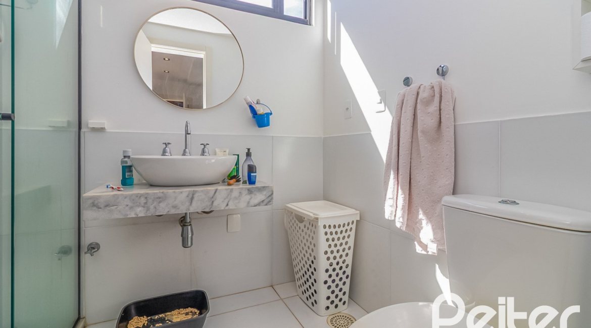 Casa em Condomínio à venda com 395m², 4 dormitórios, 4 suítes, 4 vagas, no bairro Alphaville em PORTO ALEGRE