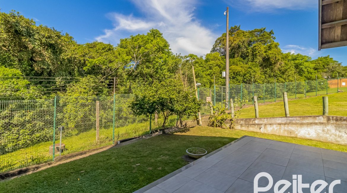 Casa em Condomínio à venda com 395m², 4 dormitórios, 4 suítes, 4 vagas, no bairro Alphaville em PORTO ALEGRE