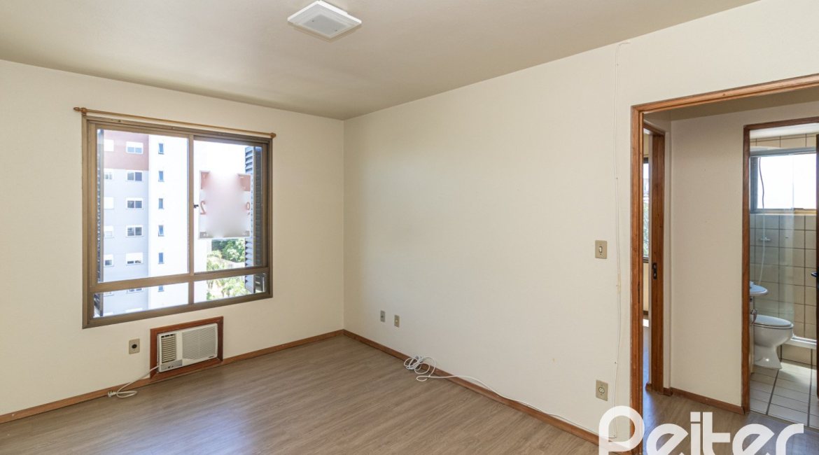 Apartamento à venda com 70m², 2 dormitórios, 1 vaga, no bairro Tristeza em Porto Alegre