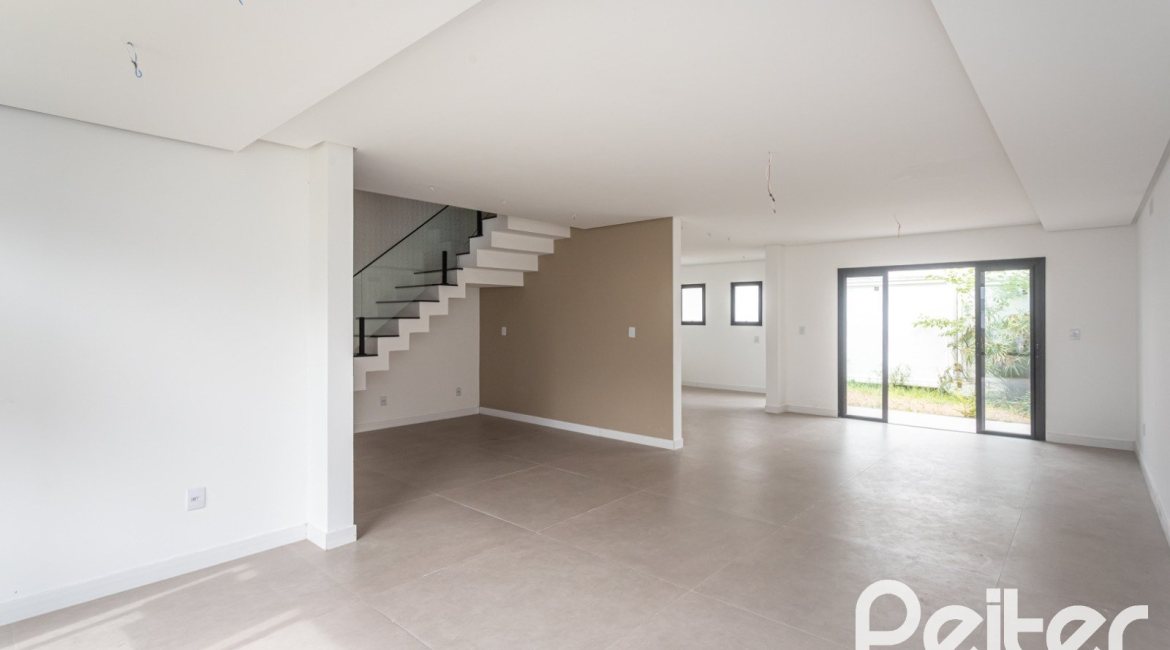 Casa em Condomínio à venda com 148m², 3 dormitórios, 3 suítes, 2 vagas, no bairro Ipanema em Porto Alegre