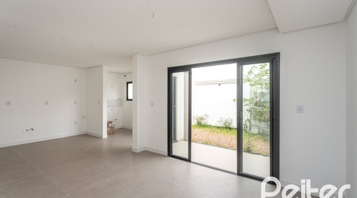 Casa em Condomínio à venda com 148m², 3 dormitórios, 3 suítes, 2 vagas, no bairro Ipanema em Porto Alegre