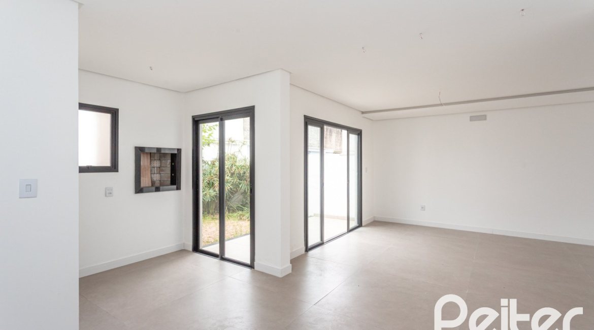 Casa em Condomínio à venda com 148m², 3 dormitórios, 3 suítes, 2 vagas, no bairro Ipanema em Porto Alegre
