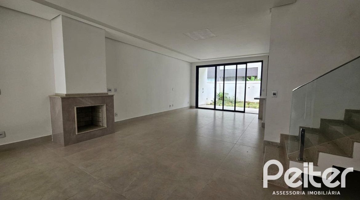 Casa em Condomínio à venda com 216m², 3 dormitórios, 3 suítes, 2 vagas, no bairro Ipanema em Porto Alegre