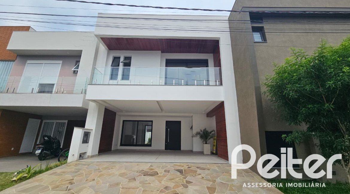 Casa em Condomínio à venda com 216m², 3 dormitórios, 3 suítes, 2 vagas, no bairro Ipanema em Porto Alegre