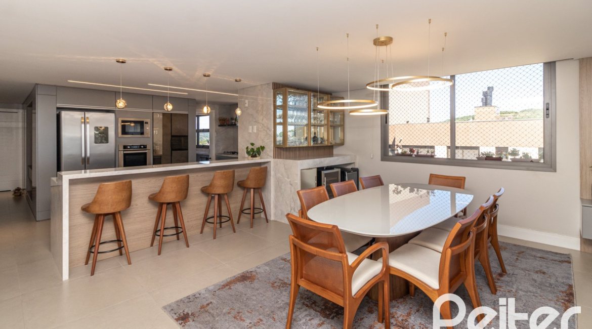 Apartamento à venda com 217m², 3 dormitórios, 3 suítes, 3 vagas, no bairro Tristeza em PORTO ALEGRE