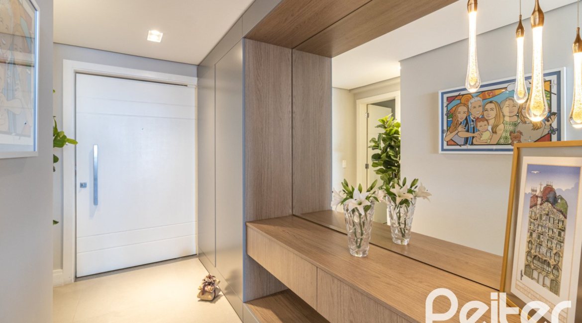 Apartamento à venda com 217m², 3 dormitórios, 3 suítes, 3 vagas, no bairro Tristeza em PORTO ALEGRE