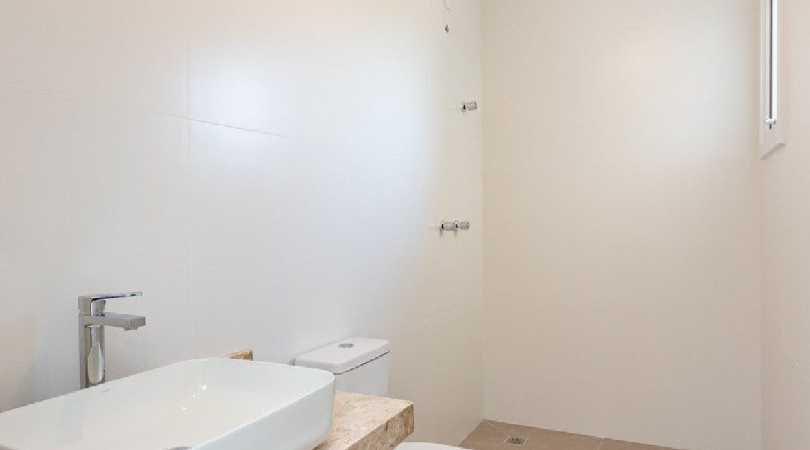 Casa em Condomínio à venda com 150m², 3 dormitórios, 3 suítes, 2 vagas, no bairro Ipanema em Porto Alegre