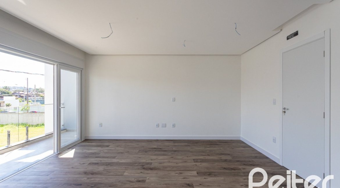 Casa em Condomínio à venda com 150m², 3 dormitórios, 3 suítes, 2 vagas, no bairro Ipanema em Porto Alegre