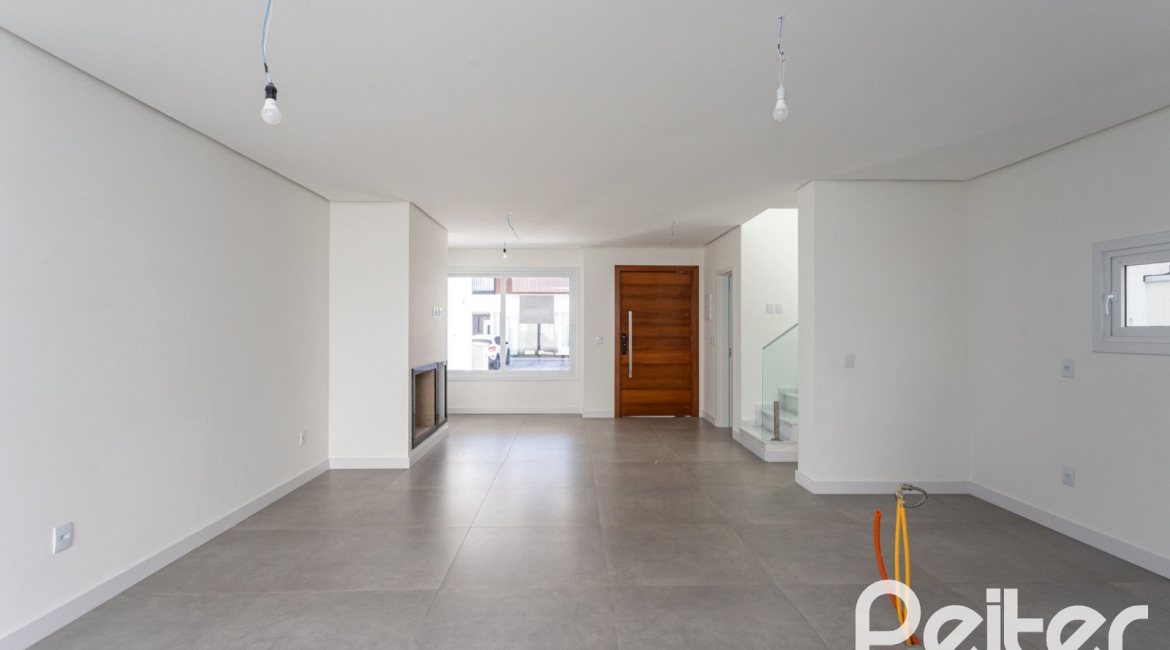 Casa em Condomínio à venda com 150m², 3 dormitórios, 3 suítes, 2 vagas, no bairro Ipanema em Porto Alegre