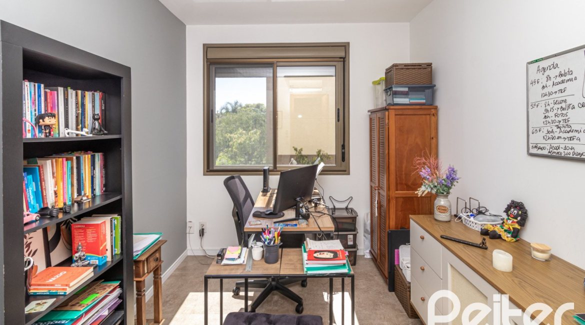 Apartamento à venda com 89m², 3 dormitórios, 1 suíte, 1 vaga, no bairro Ipanema em PORTO ALEGRE