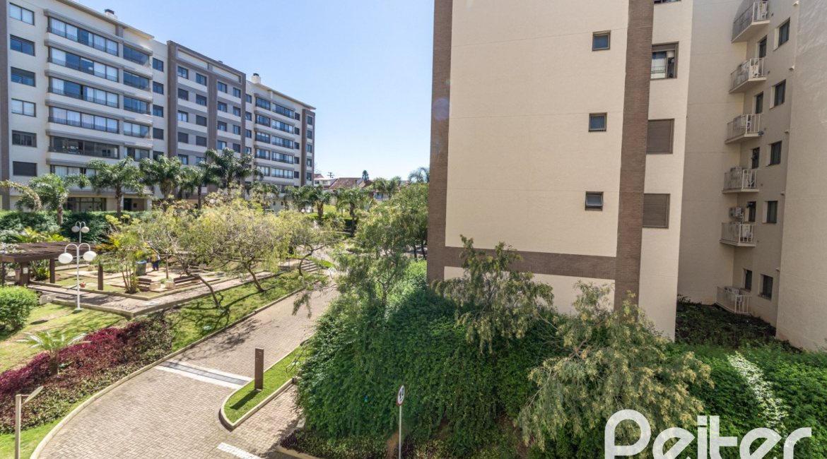 Apartamento à venda com 89m², 3 dormitórios, 1 suíte, 1 vaga, no bairro Ipanema em PORTO ALEGRE