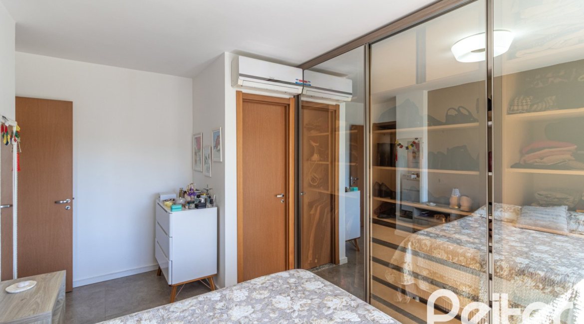 Apartamento à venda com 89m², 3 dormitórios, 1 suíte, 1 vaga, no bairro Ipanema em PORTO ALEGRE