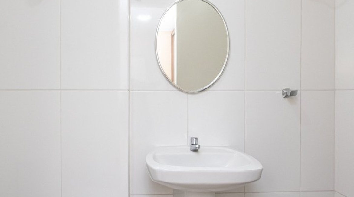 Apartamento à venda com 95m², 3 dormitórios, 1 suíte, 2 vagas, no bairro Tristeza em PORTO ALEGRE