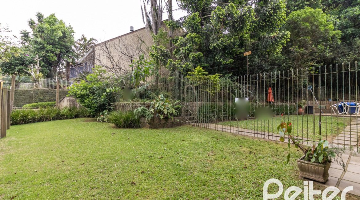 Terreno à venda com 450m², no bairro Ipanema em Porto Alegre