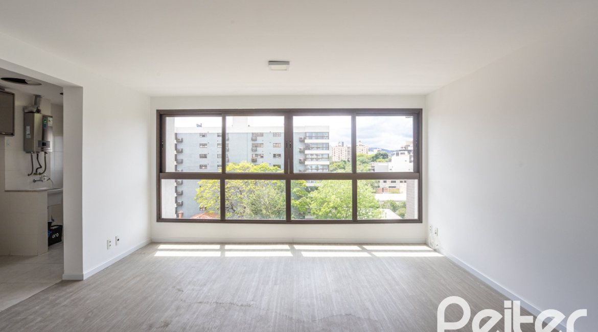 Apartamento à venda com 90m², 3 dormitórios, 1 suíte, 2 vagas, no bairro Tristeza em PORTO ALEGRE