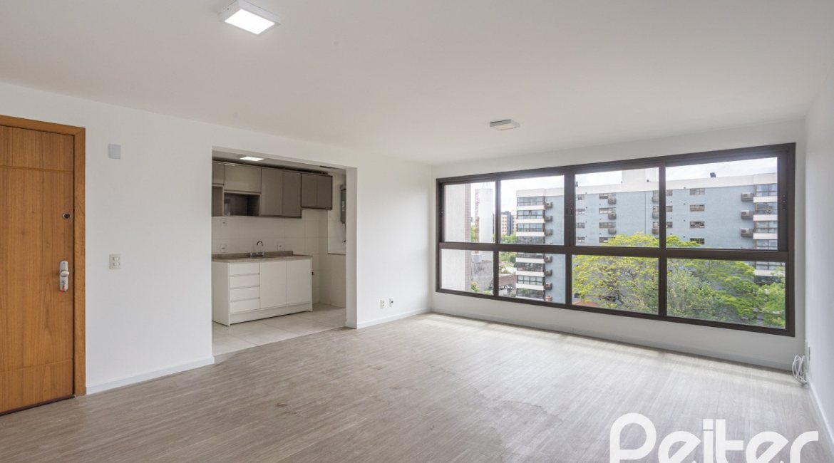 Apartamento à venda com 90m², 3 dormitórios, 1 suíte, 2 vagas, no bairro Tristeza em PORTO ALEGRE