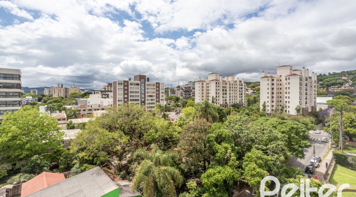 Apartamento à venda com 90m², 3 dormitórios, 1 suíte, 2 vagas, no bairro Tristeza em PORTO ALEGRE