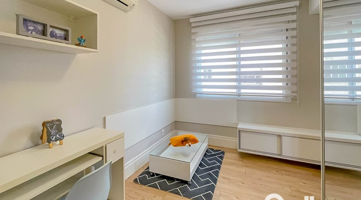 Apartamento à venda com 120m², 3 dormitórios, 3 suítes, 2 vagas, no bairro Menino Deus em Porto Alegre