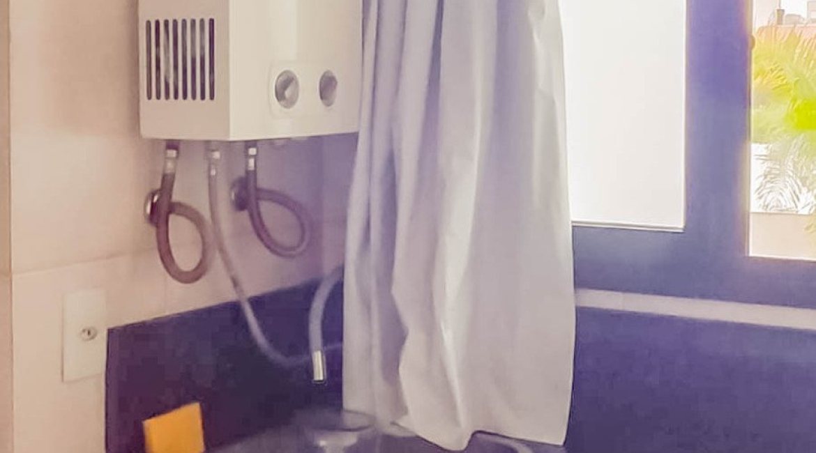 Apartamento à venda com 40m², 1 dormitório, 1 vaga, no bairro Cristal em PORTO ALEGRE